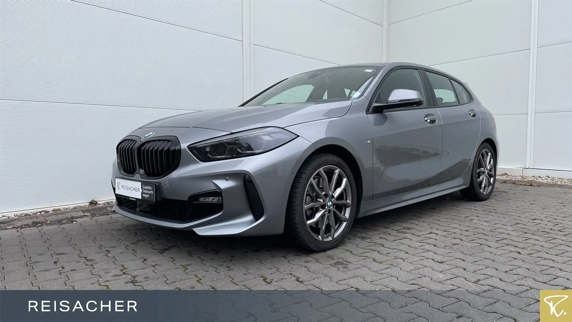 BMW 120 i Aut.M Sport,LCPro.AHK,RFK,adLED Grau - 1