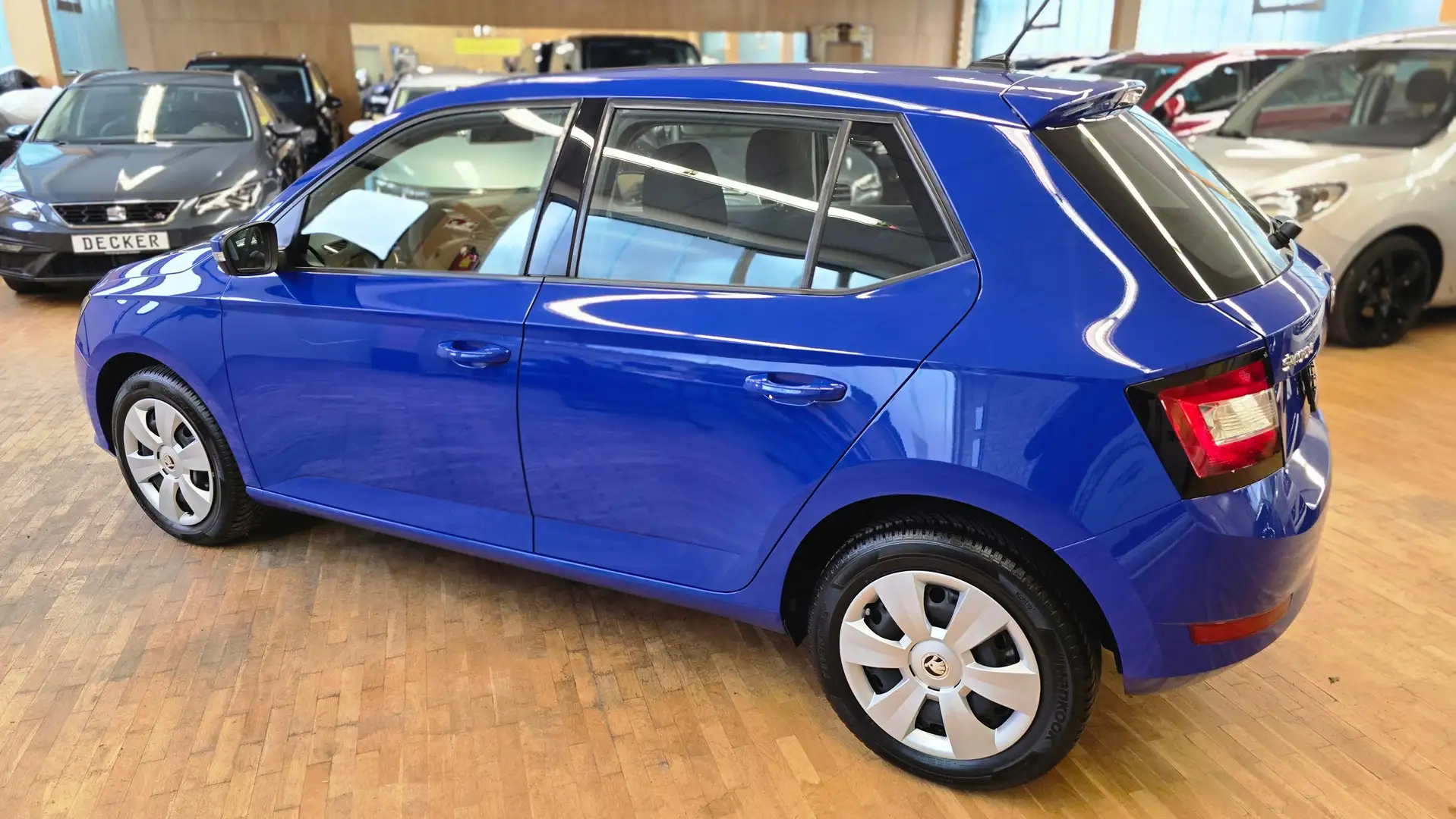 Skoda Fabia Cool Plus 1.0l 75PS SHZ KLIMA DAB BLUETH USB 2HAND Blau - 2