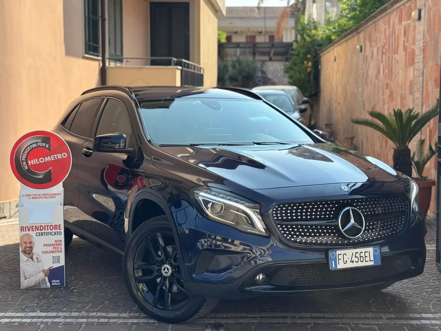 Mercedes-Benz GLA 200 d SPORT Nero - 1