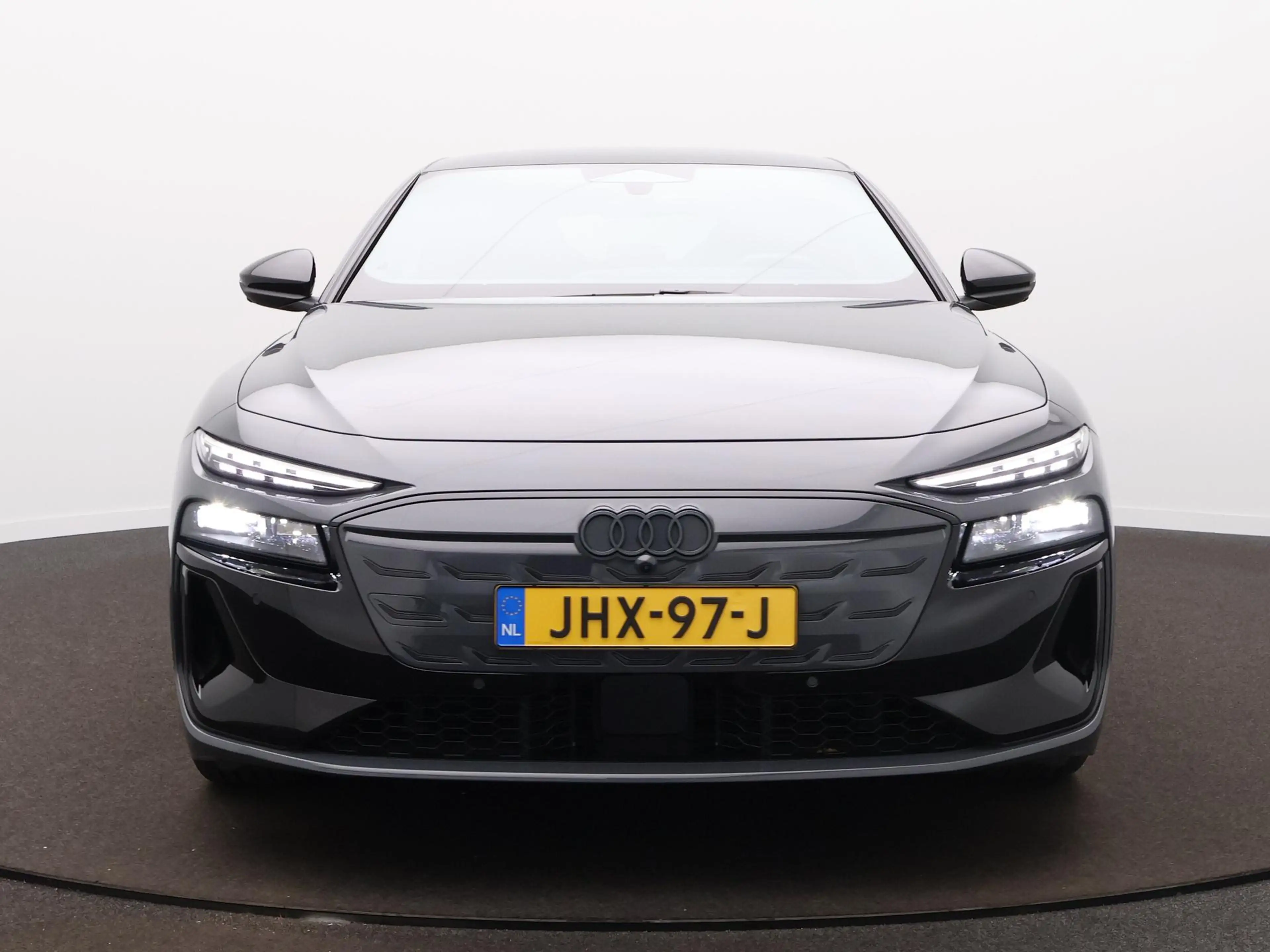 Audi A6 e-tron Avant S edition performance 100 kWh | S-line | 360 — photo 2