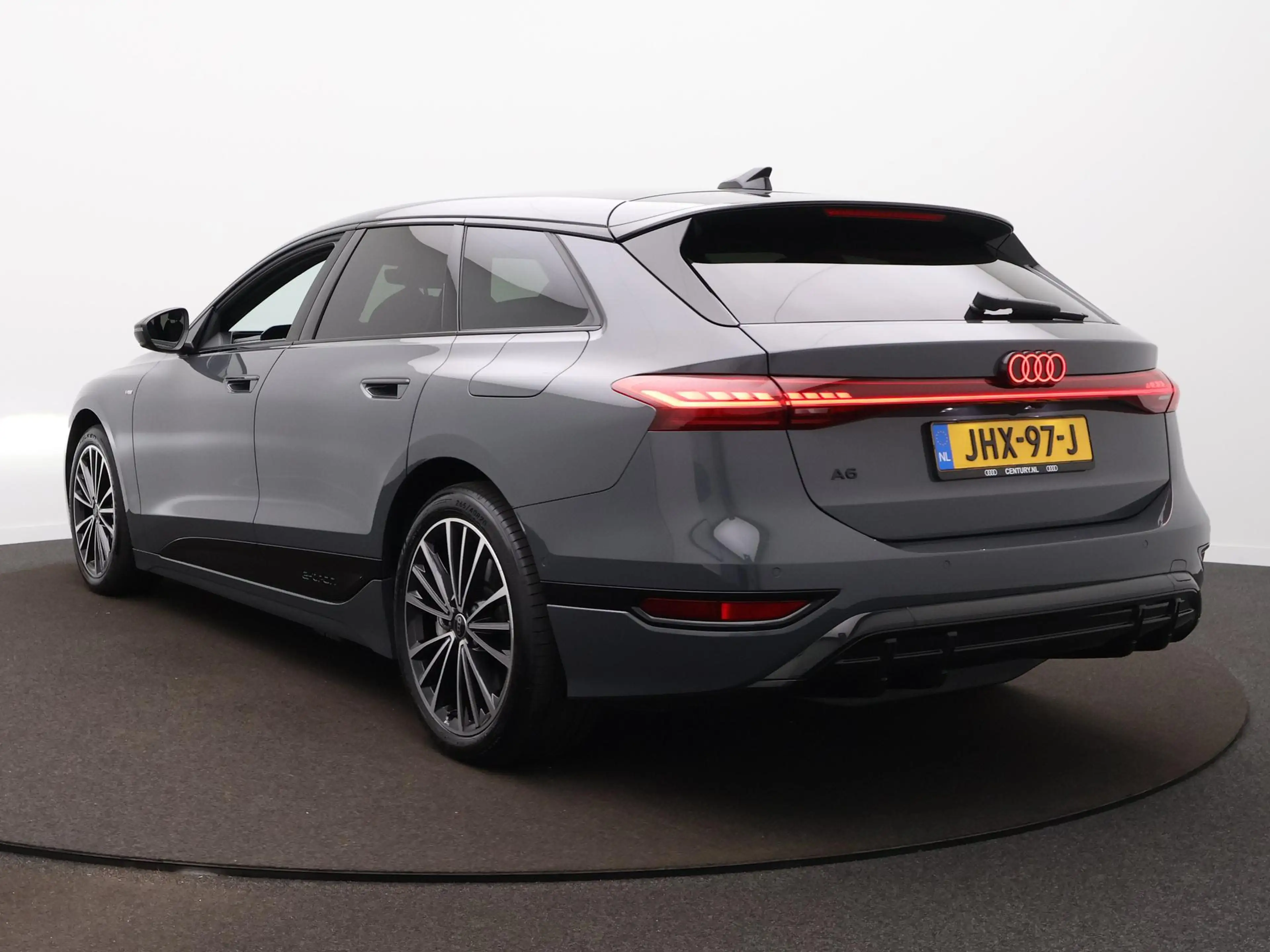 Audi A6 e-tron Avant S edition performance 100 kWh | S-line | 360 — photo 8