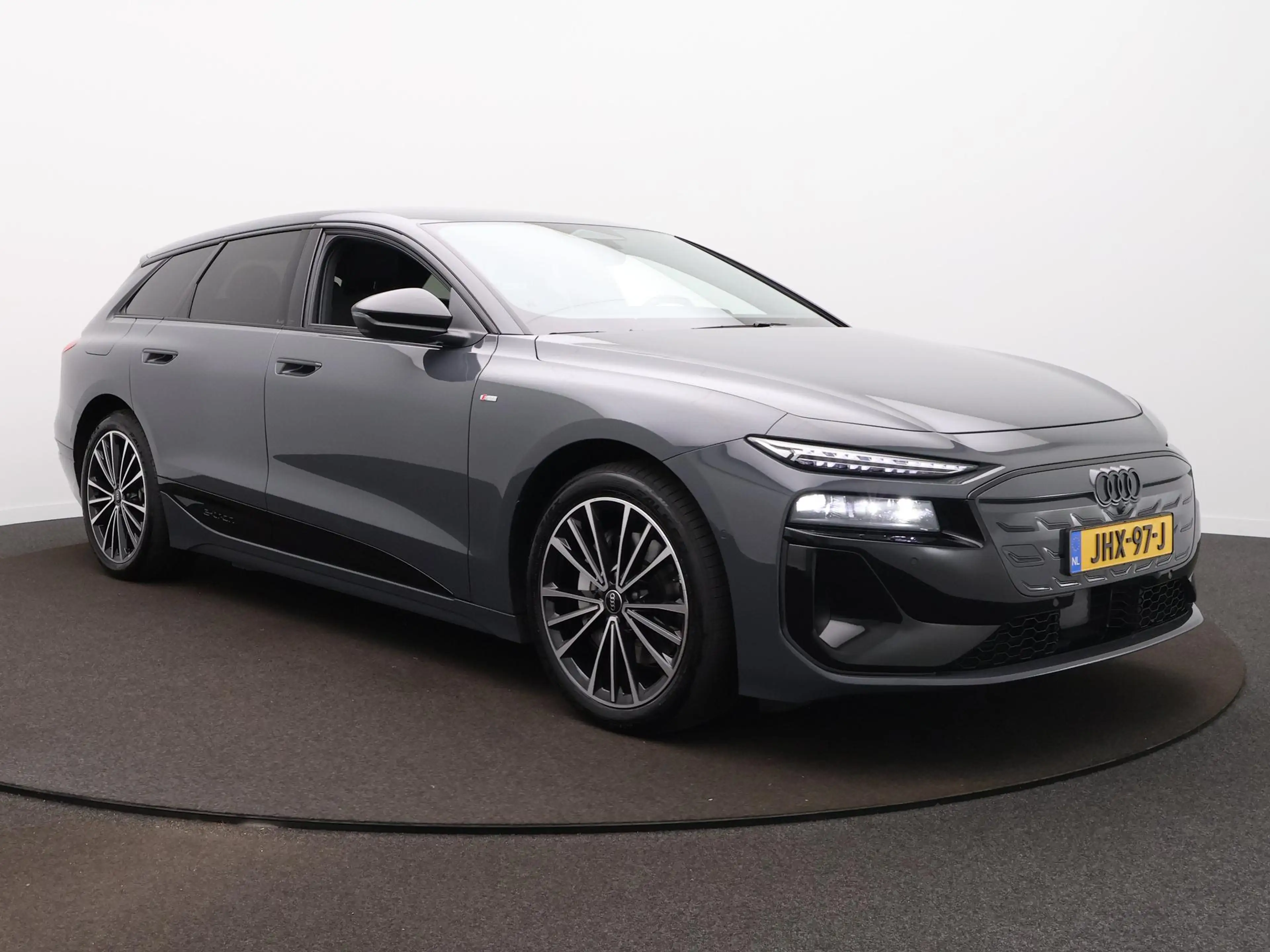 Audi A6 e-tron Avant S edition performance 100 kWh | S-line | 360 — photo 3