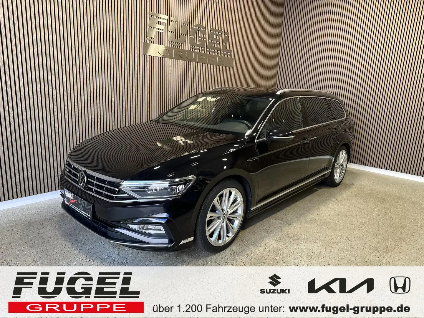 Volkswagen Passat Variant 2.0 TDI DSG R-Line IQ-Light|AHK|Pano|19"|ACC Schwarz - 1