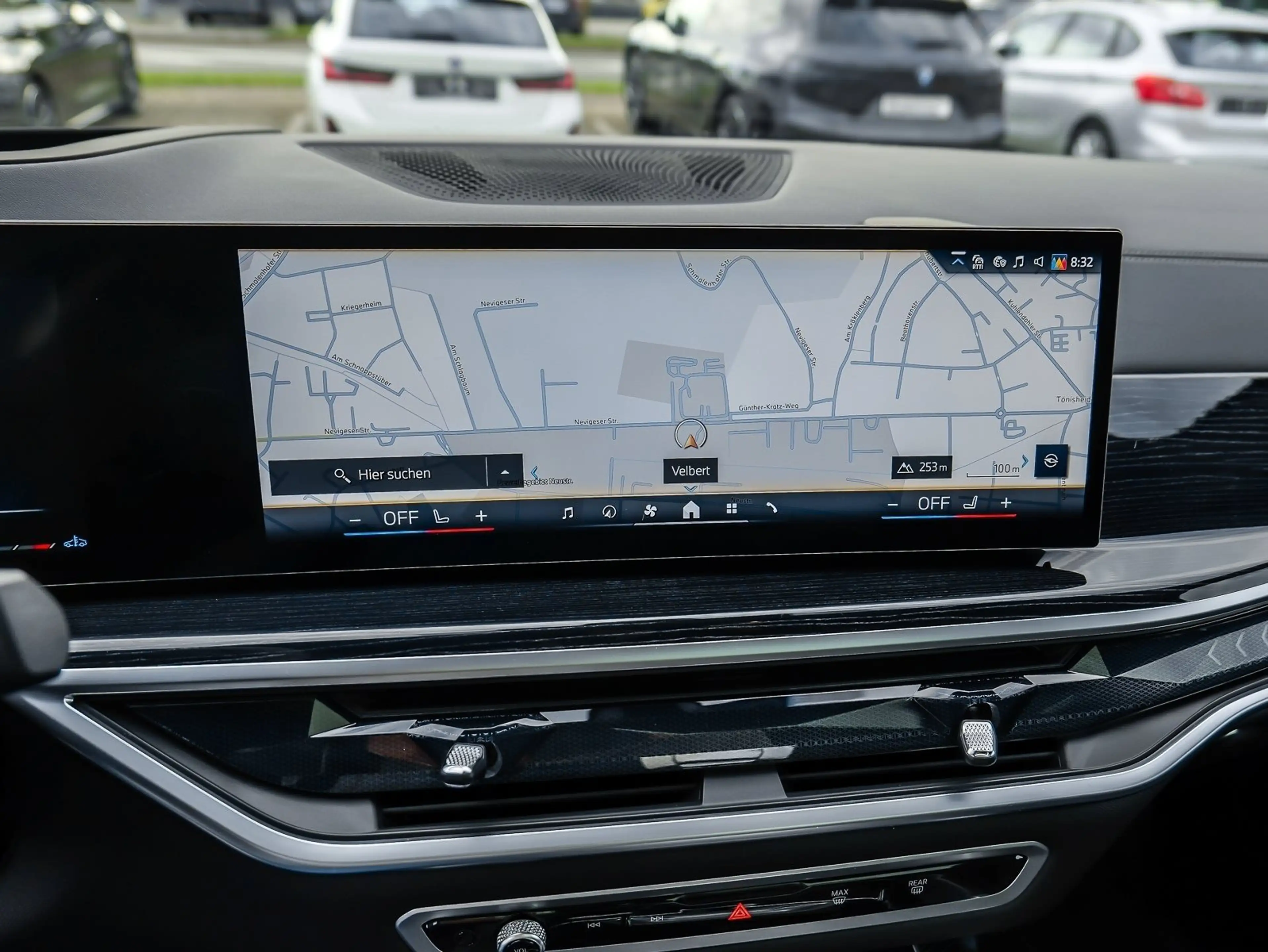 BMW X6 xDrive30d M Sport HUD PANO ACC AHK 360°KAM — photo 13