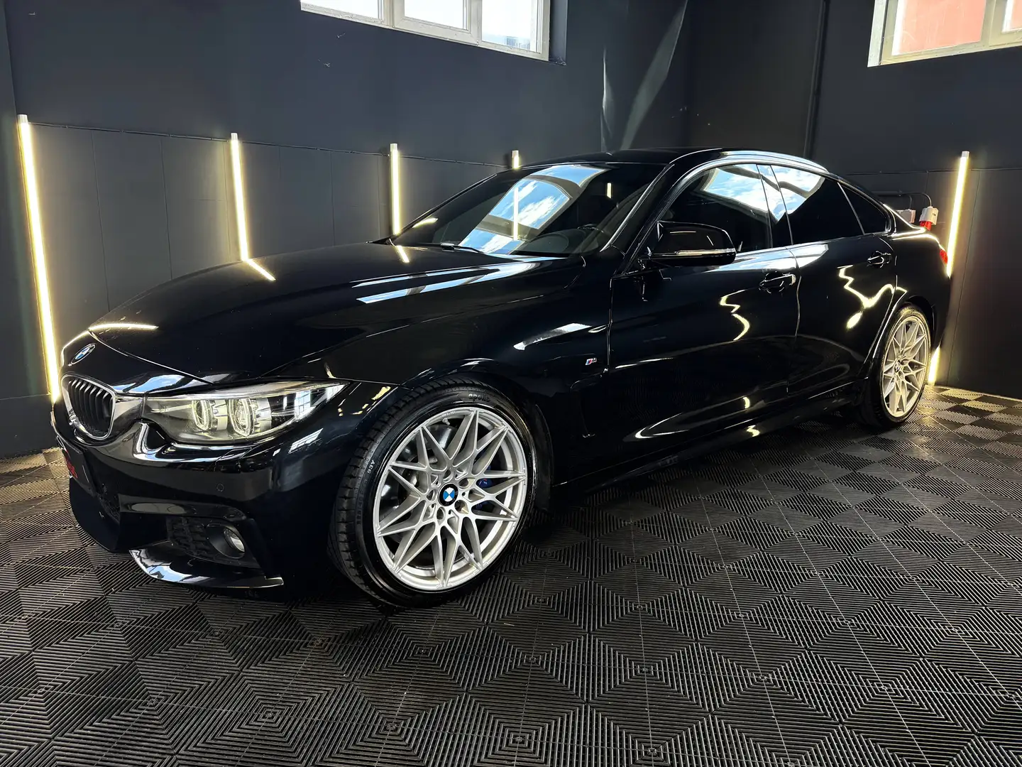 BMW 430 430d xDrive M-Sport LCI LED/Ambiente/Kamera/Navi Schwarz - 2