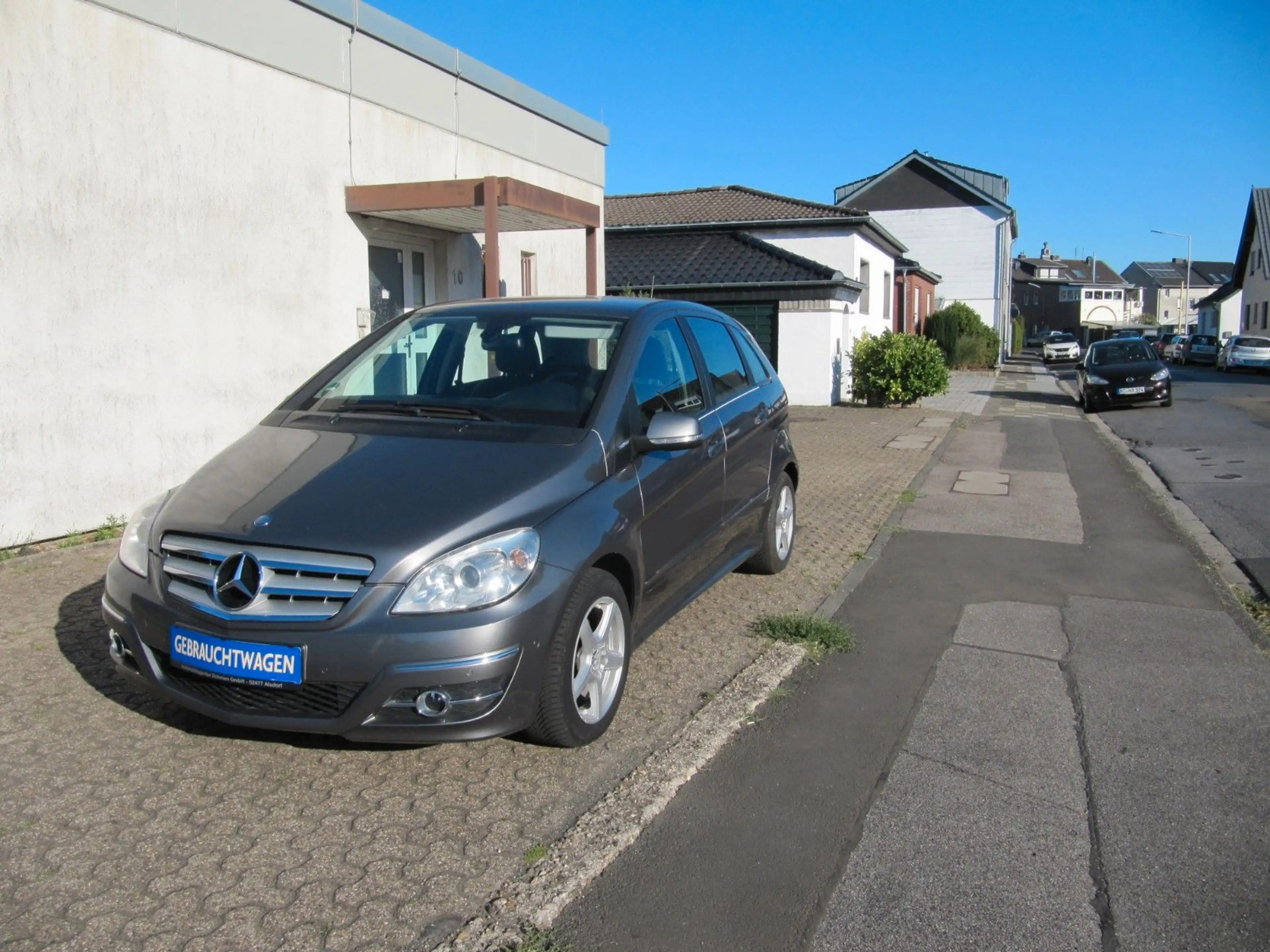 Mercedes-Benz B 160 .Sitzheizung, Klima, Ahk. Alu. — photo 2