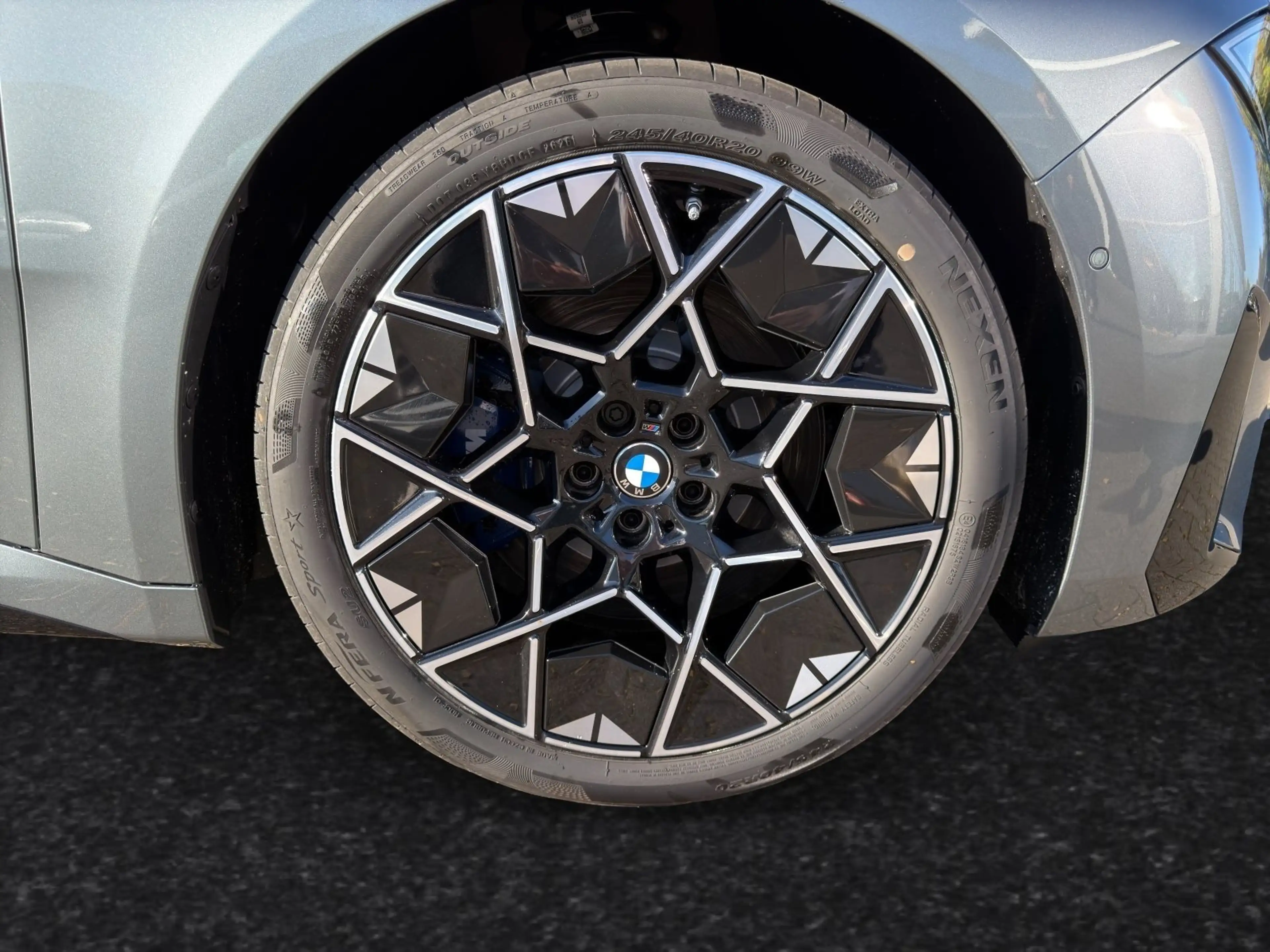 BMW i3 50 xDrive M Sport|AHK|Pano|Autobahn&CityAss. — photo 5
