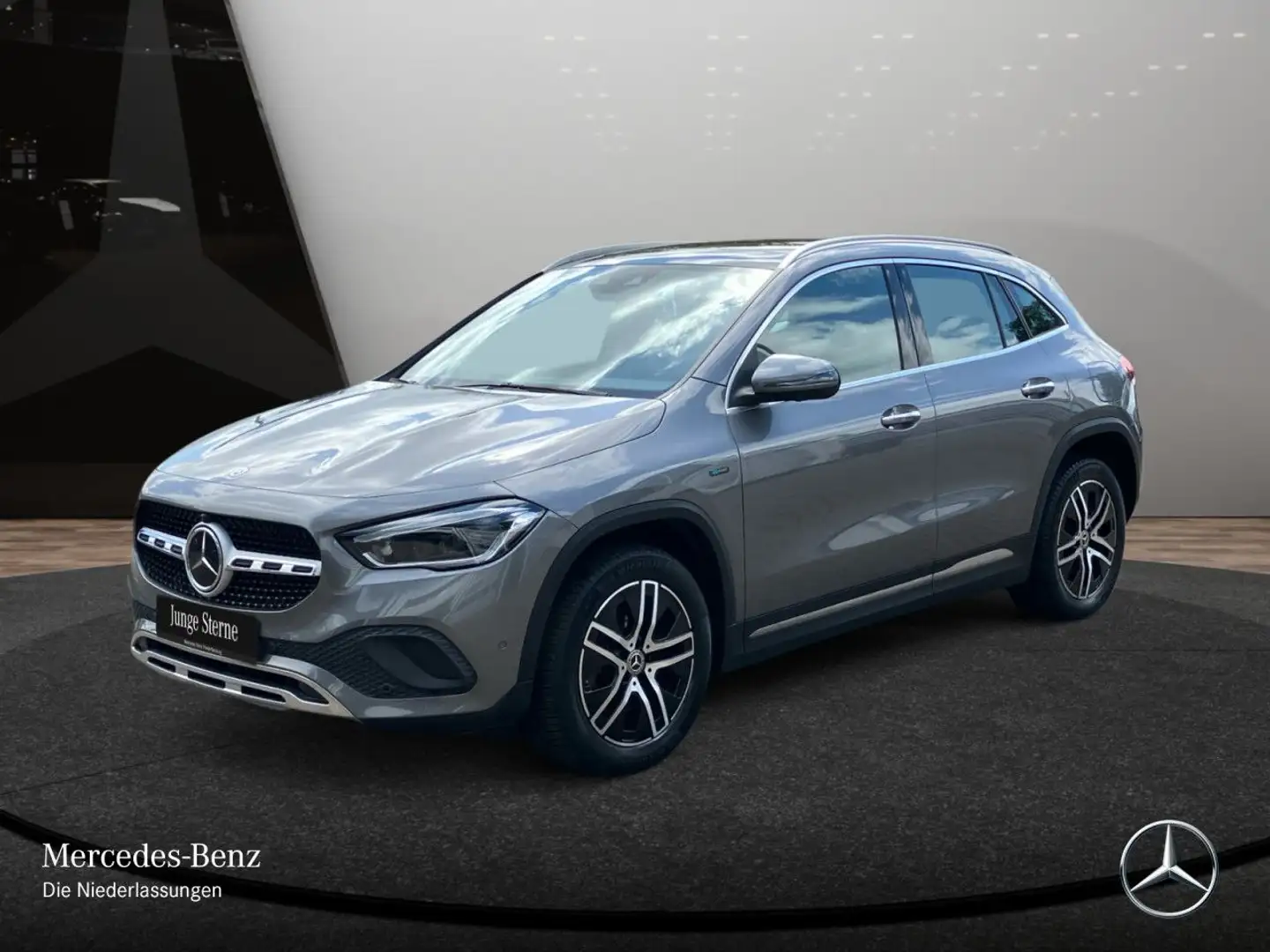 Mercedes-Benz GLA 250 e PROGRESSIVE+PANO+360°+AHK+MULTIBEAM+8G Grau - 2
