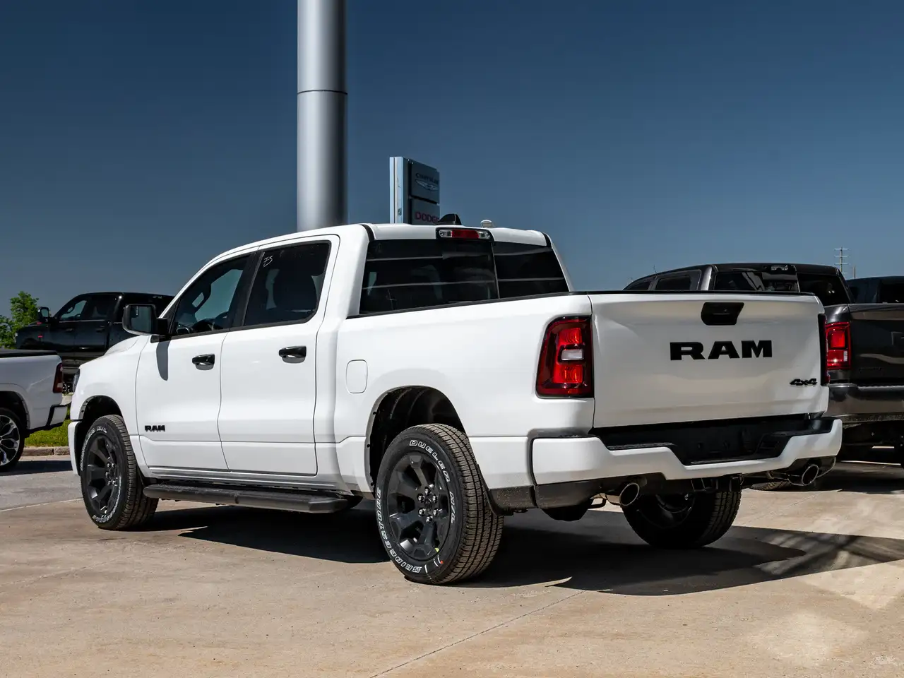 RAM 1500 снимка RAM 1500