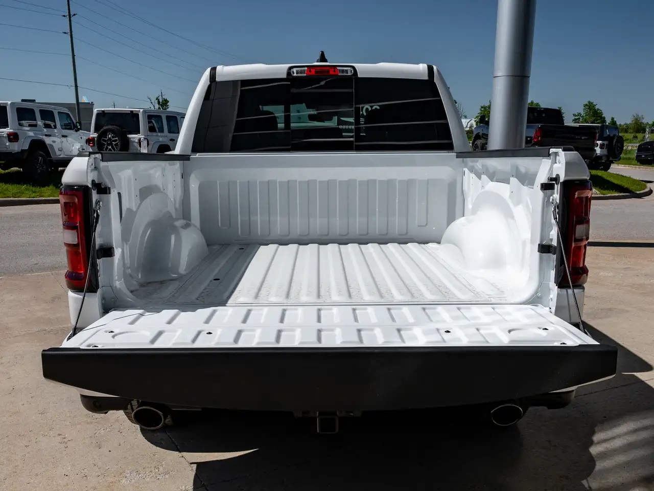 RAM 1500 снимка RAM 1500