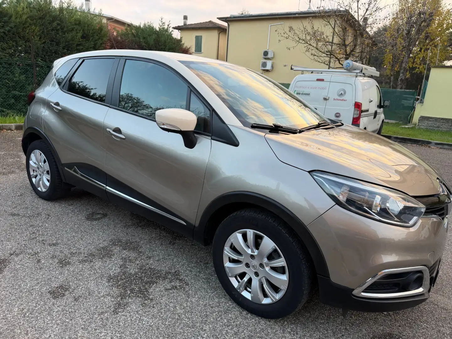 Renault Captur 1.5 dci - NEOP. - NAV. - 12 MESI DI GARANZIA - Oro - 2