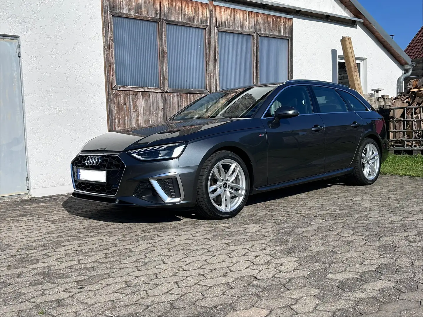 Audi A4 Avant 35 TFSI S tronic S line Garantie bis 2029 Grau - 1