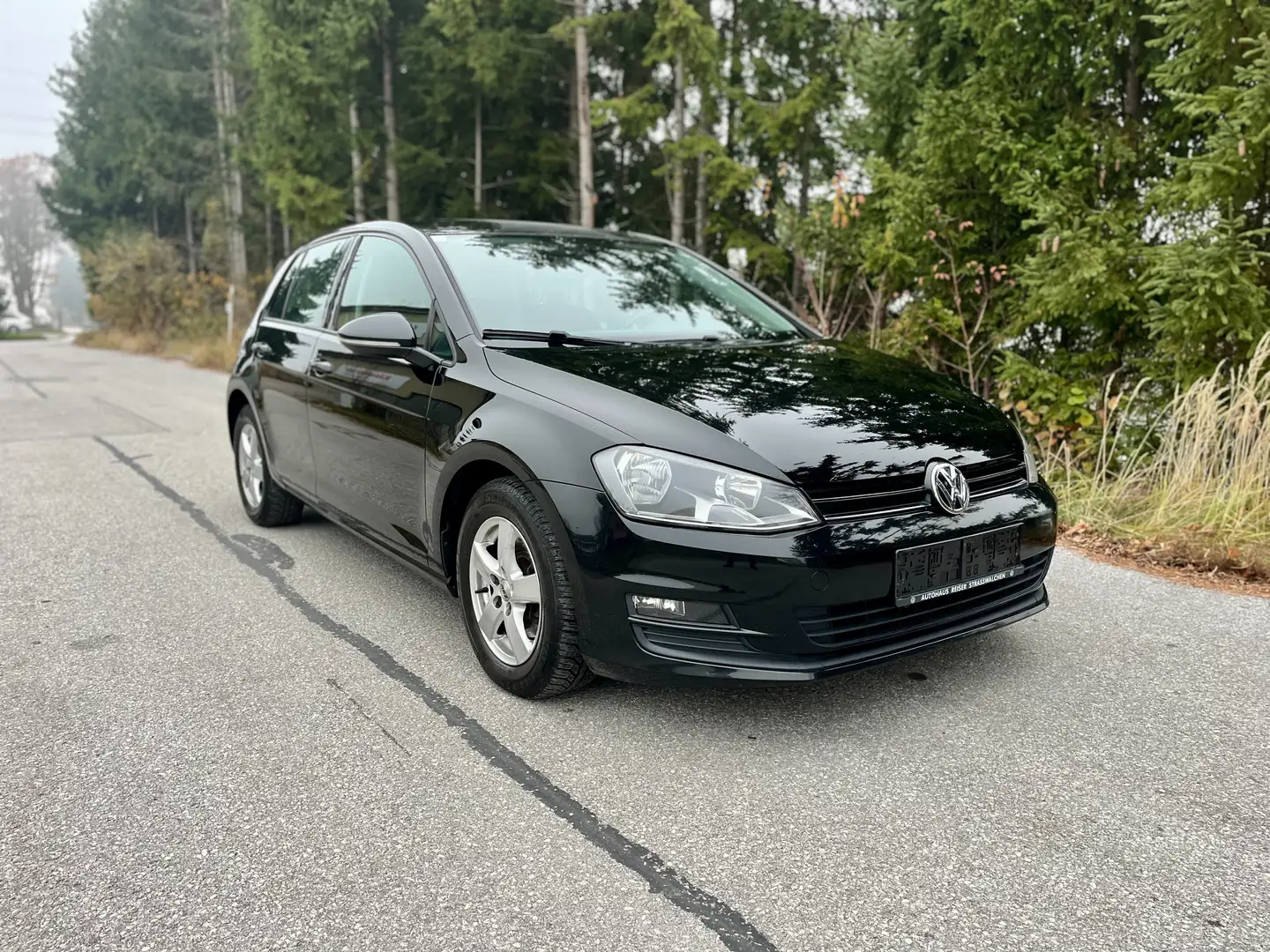 Volkswagen Golf 7 Rabbit 1,6 TDI Euro5 Top Zustand Schwarz - 1