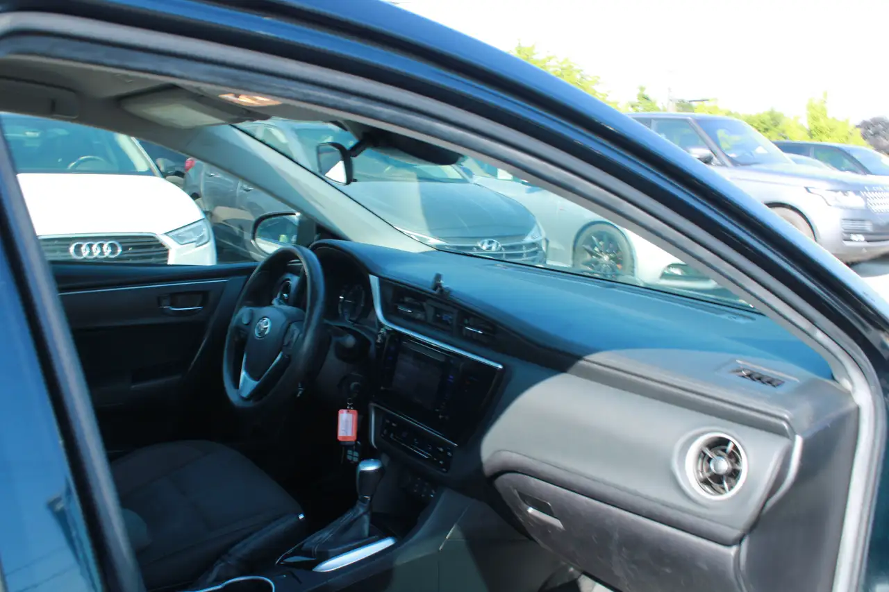 Toyota Corolla photo Toyota Corolla