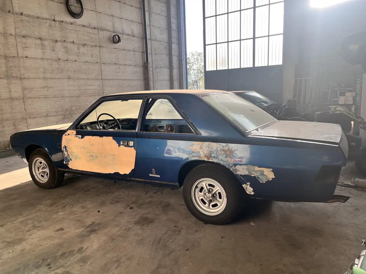 Fiat 130 Coupe, foto 3