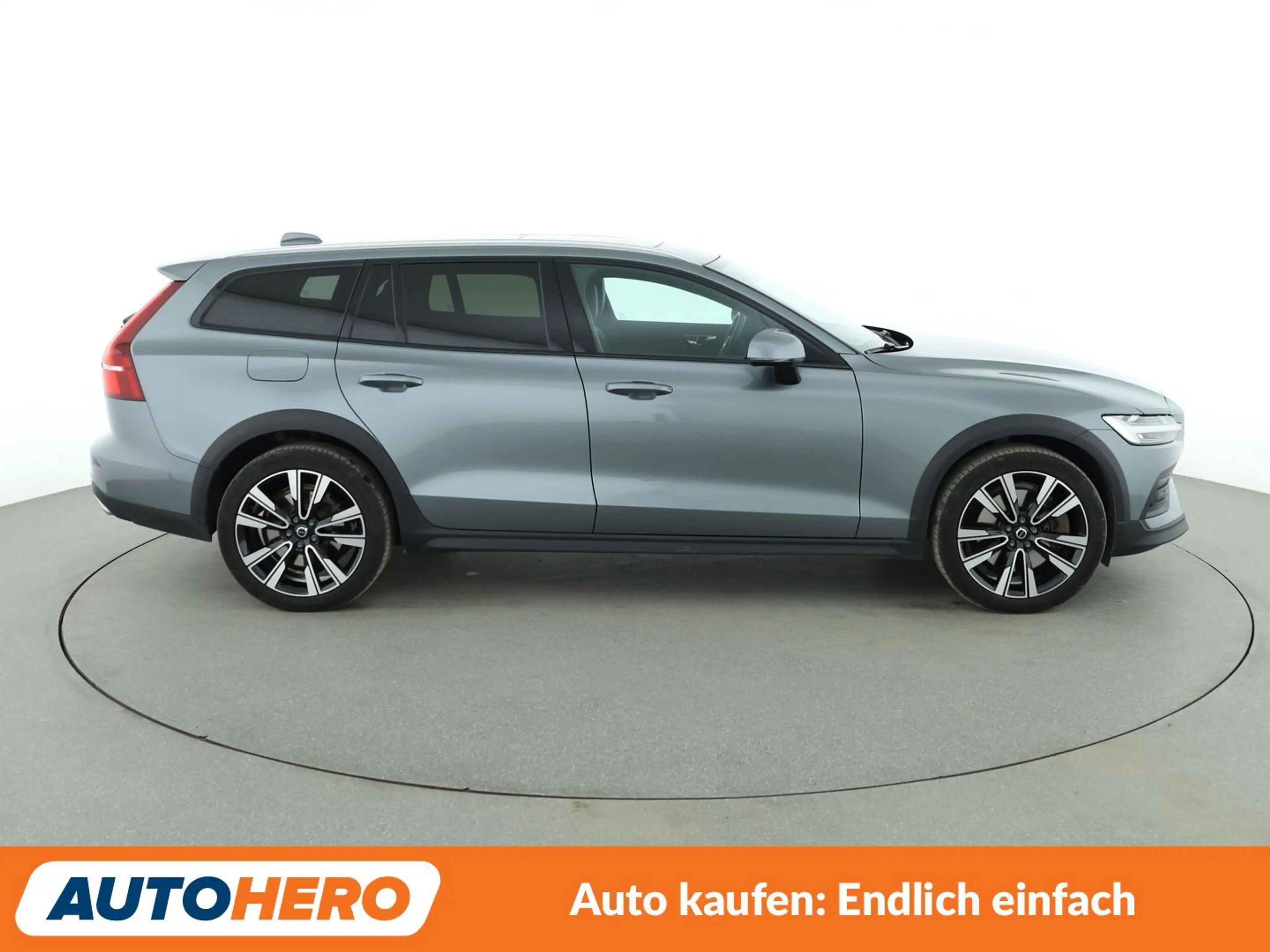 Volvo V60 Cross Country 2.0 T5 Pro AWD Aut.*NAVI*LED*TEMPO*PDC*SHZ* — photo 7