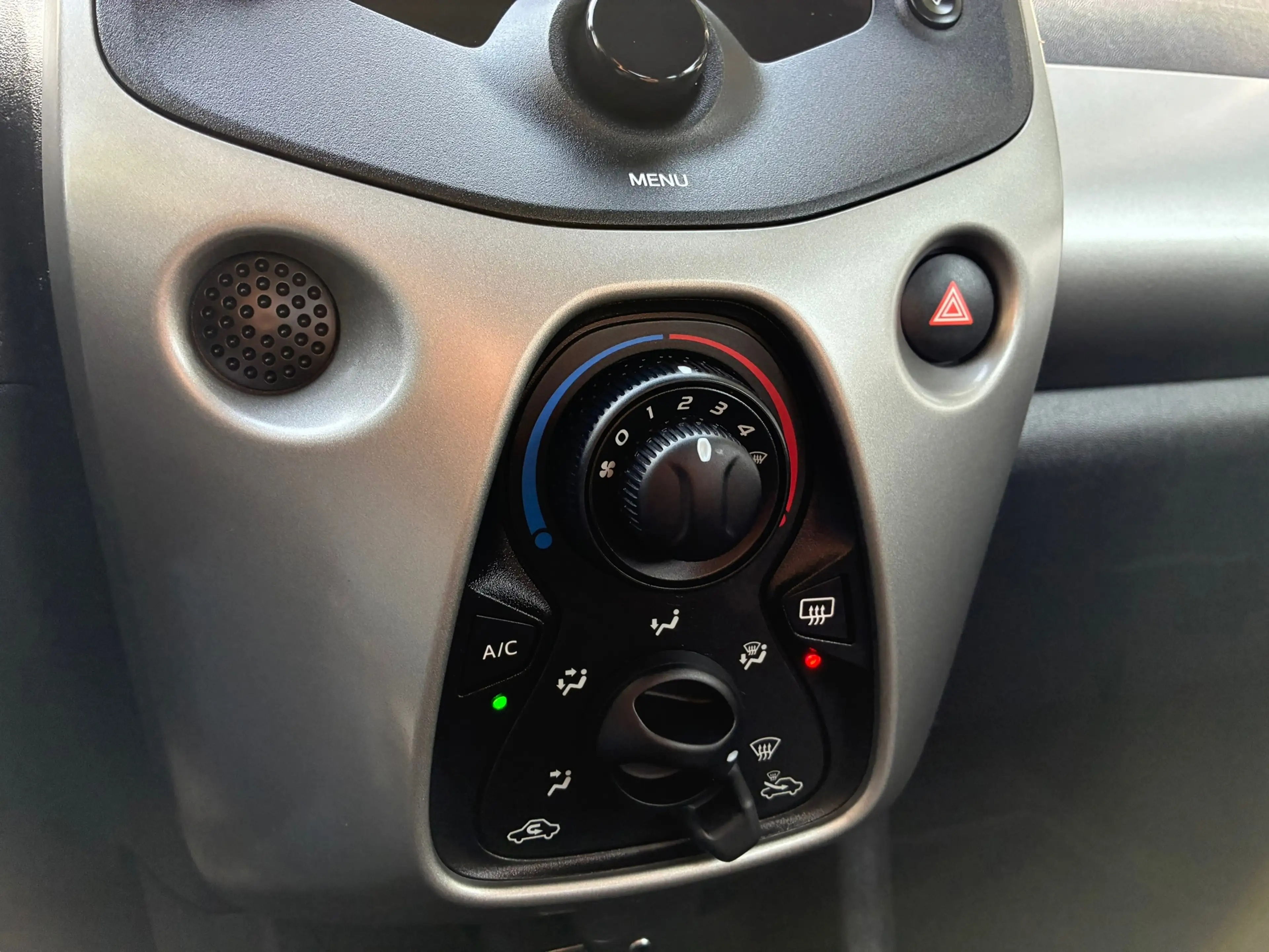 Peugeot 108 1.0 e-VTi Active | Airco + Bluetooth + Elk. Ramen — photo 18
