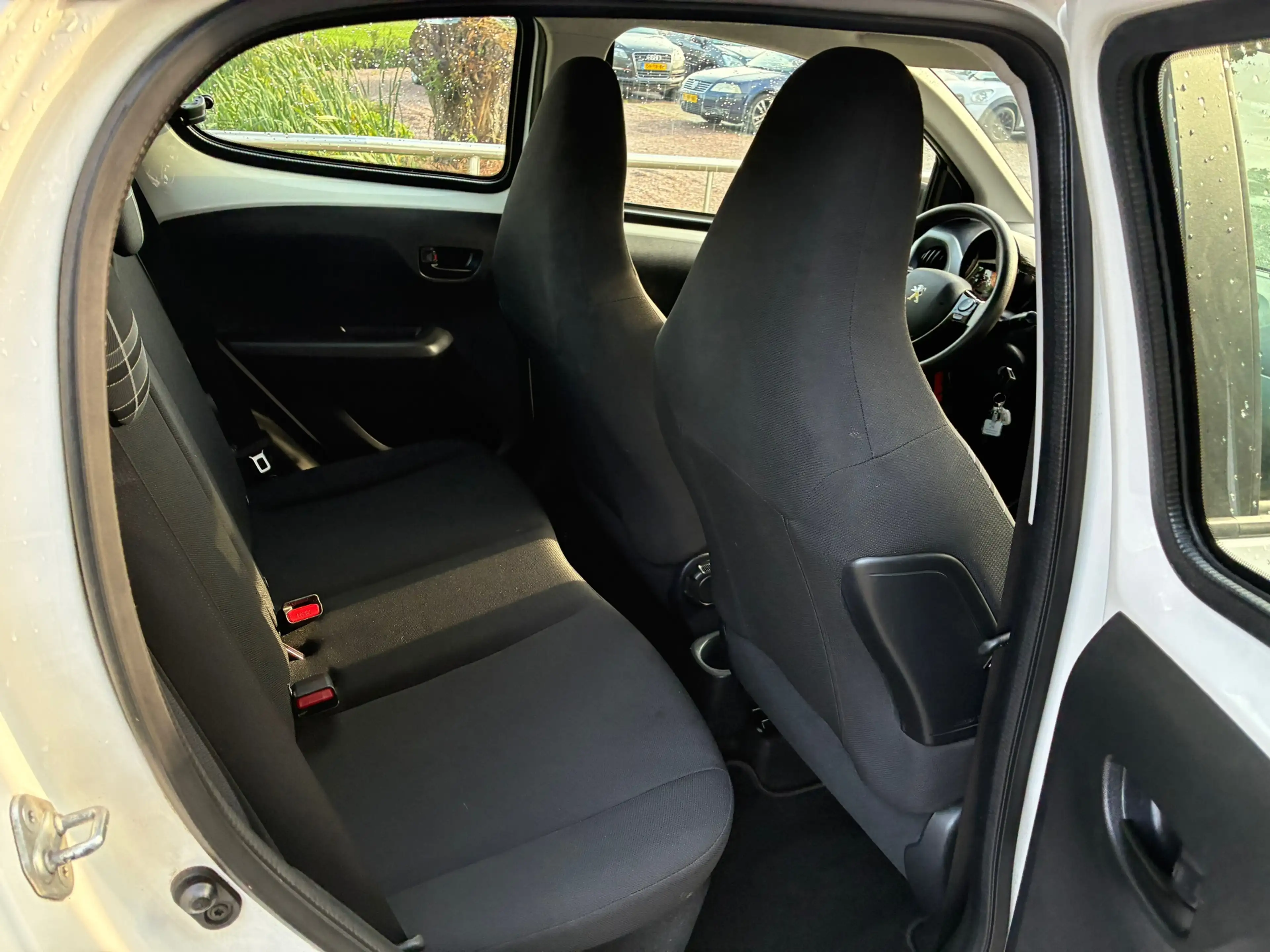 Peugeot 108 1.0 e-VTi Active | Airco + Bluetooth + Elk. Ramen — photo 8