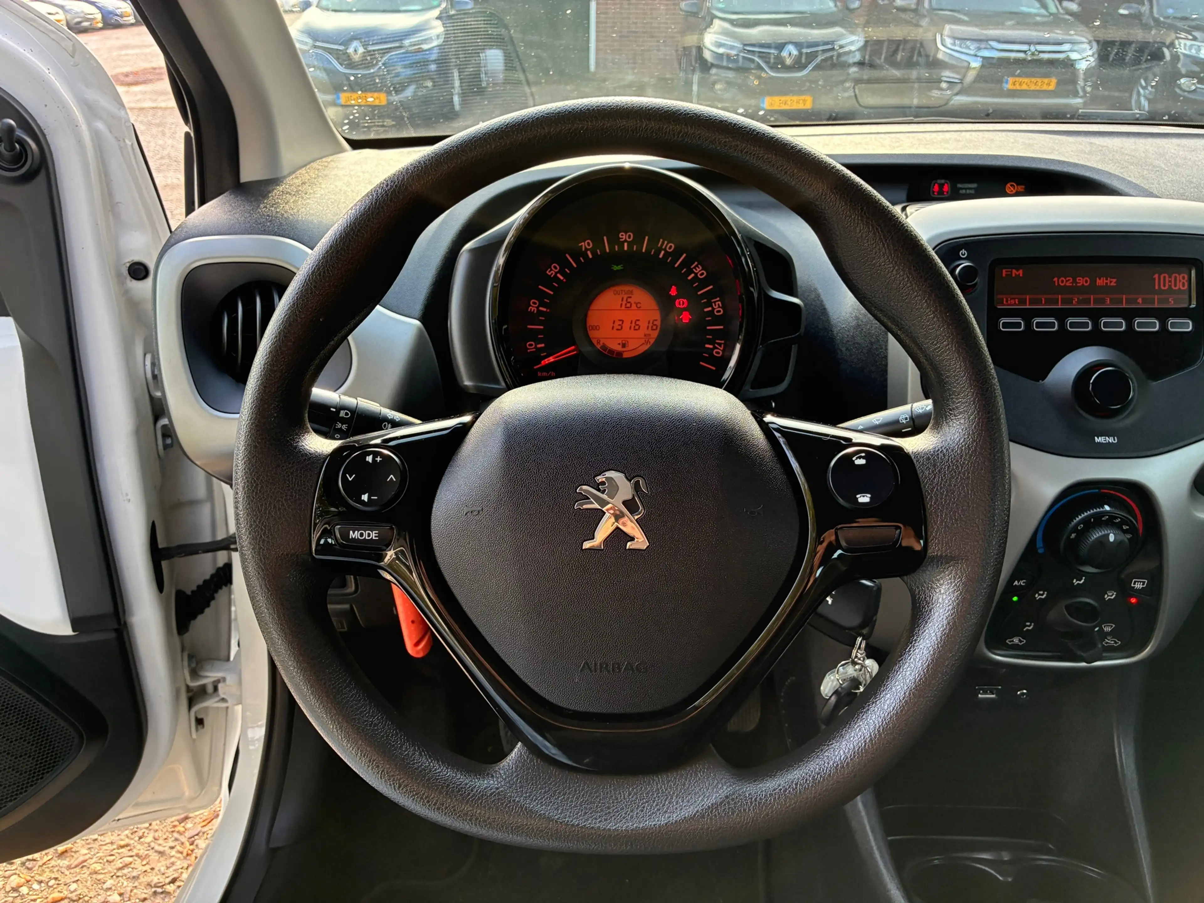 Peugeot 108 1.0 e-VTi Active | Airco + Bluetooth + Elk. Ramen — photo 13