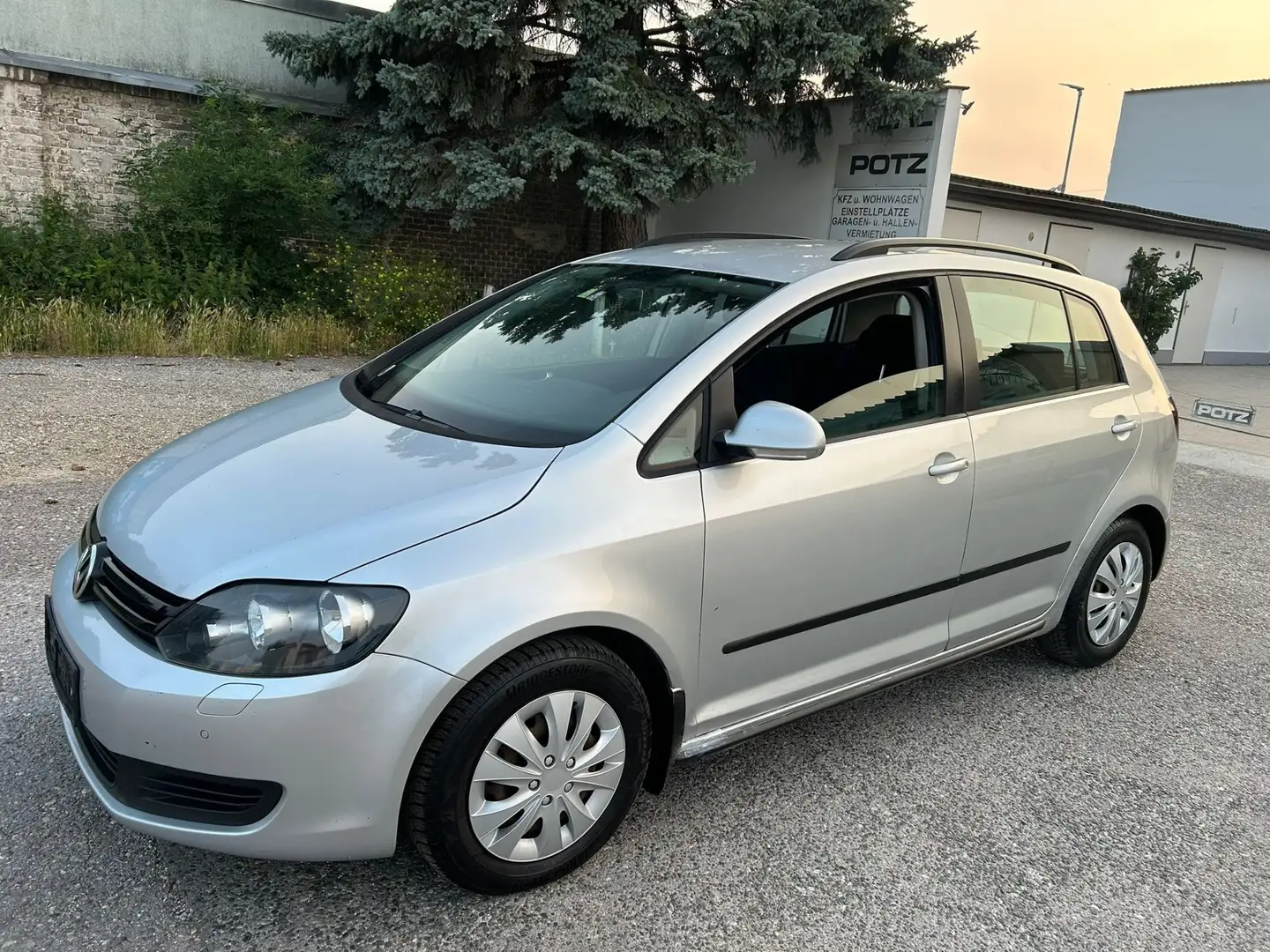 Volkswagen Golf Plus Rabbit 1,6 TDI DPF - 1
