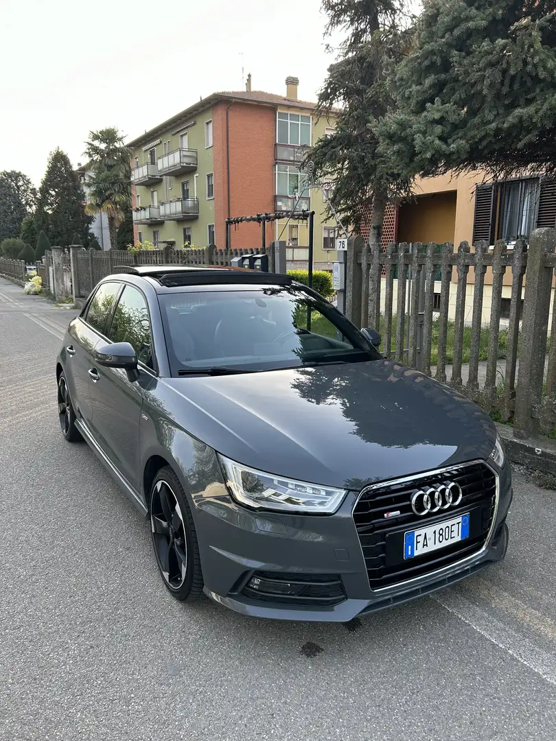 Audi A1 Sportback 1.6 tdi s-tronic - 1