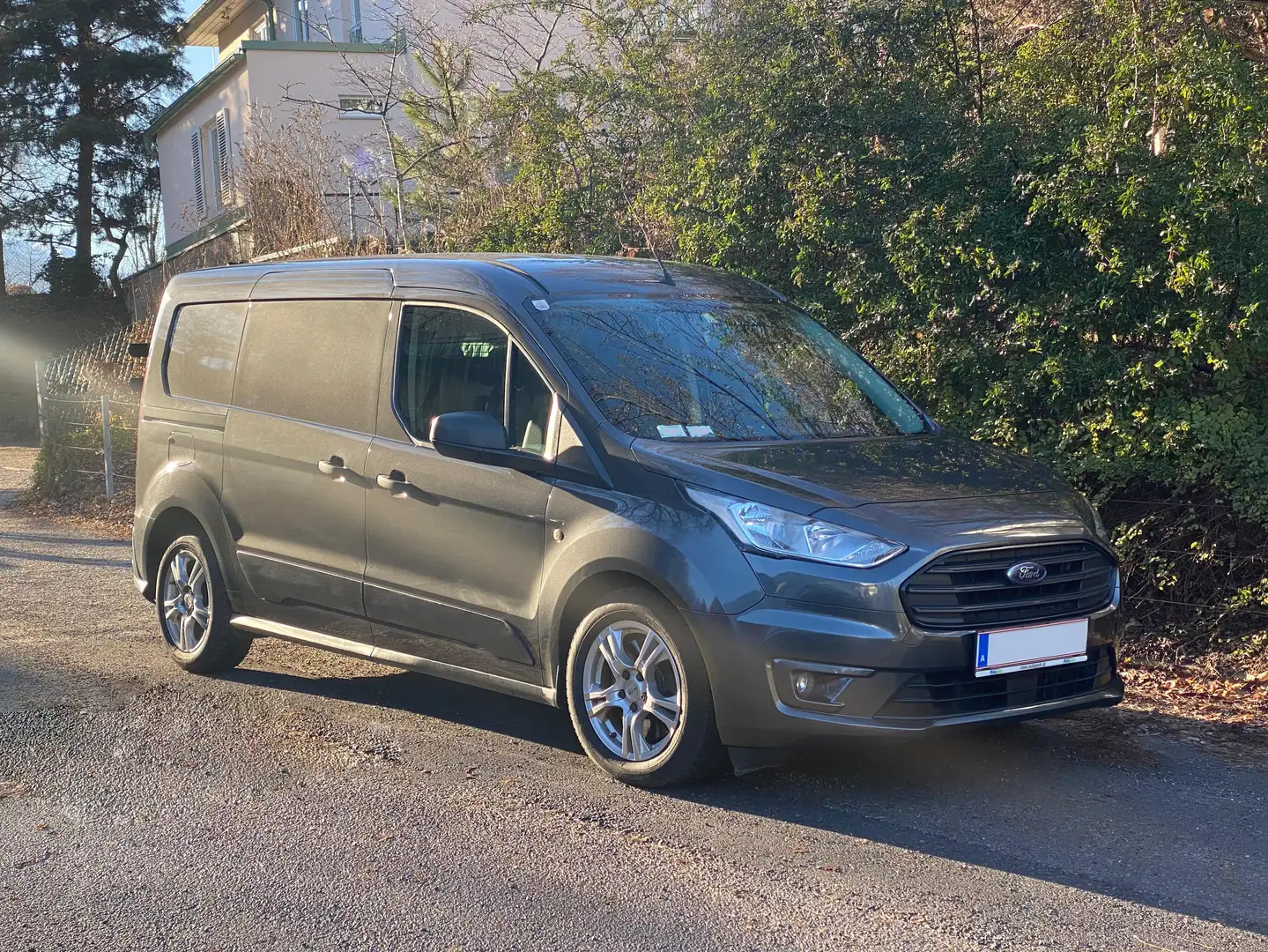 Ford Transit Connect Transit Connect DK L2 1,5 TDCi Trend Trend Grau - 1