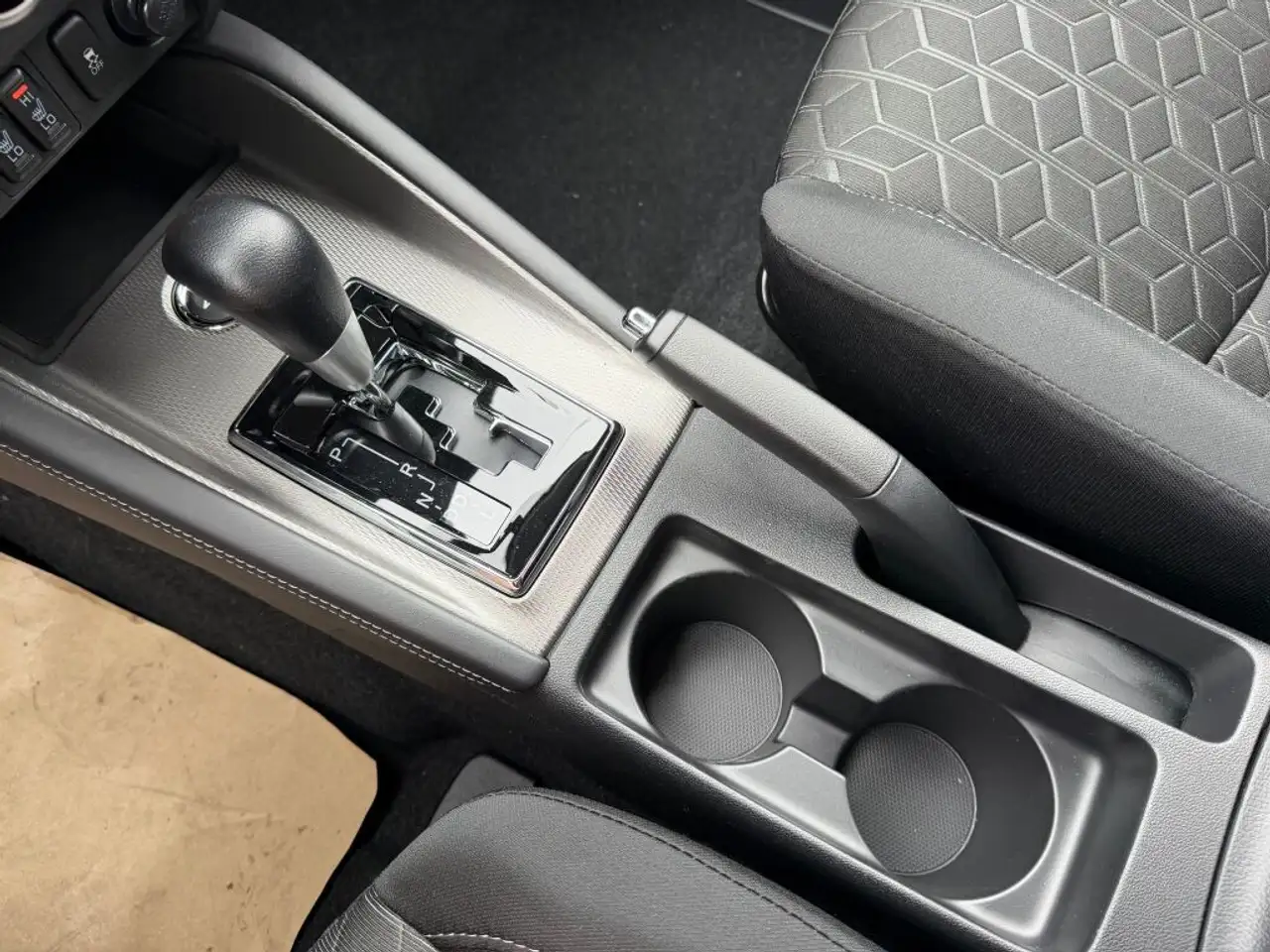 Mitsubishi RVR снимка Mitsubishi RVR
