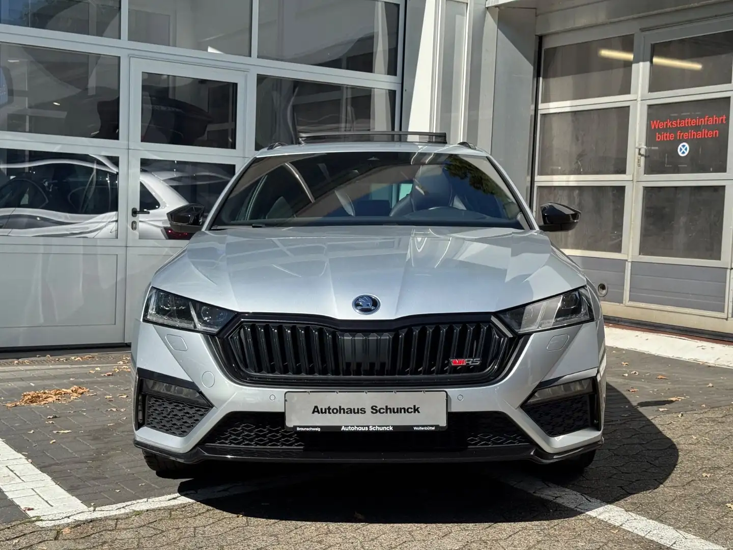 Skoda Octavia RS 2.0TDI DSG/VIRTUAL/PANO/AHK/CANTON Silber - 2