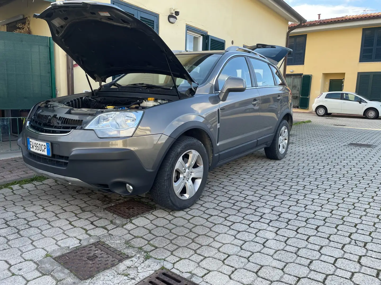 Opel Antara cosmo 4x4 - 1
