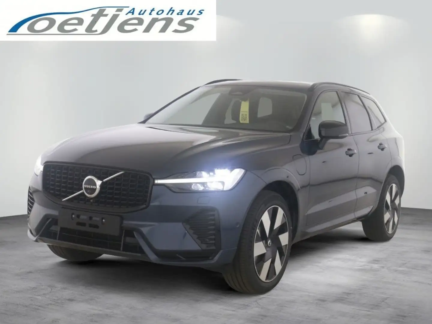 Volvo XC60 T6 AWD Plus Dark 360 Kamera Harmann Winterp Blau - 1