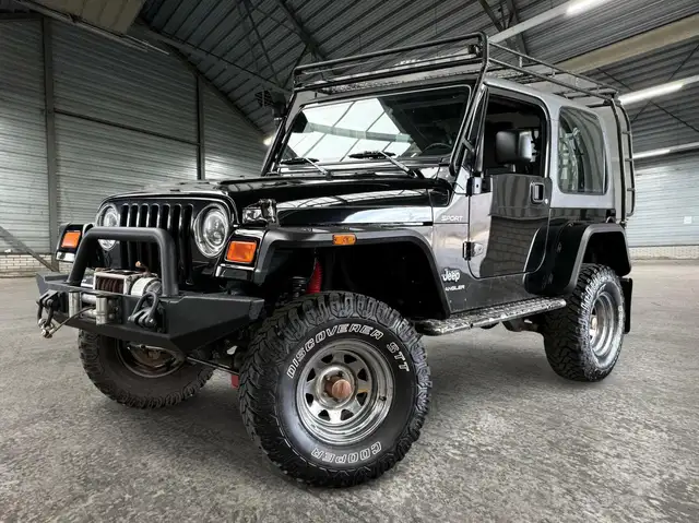 Jeep Wrangler 2.4 Sport | Offroad | 4x4 | Hardtop | LED | Lier