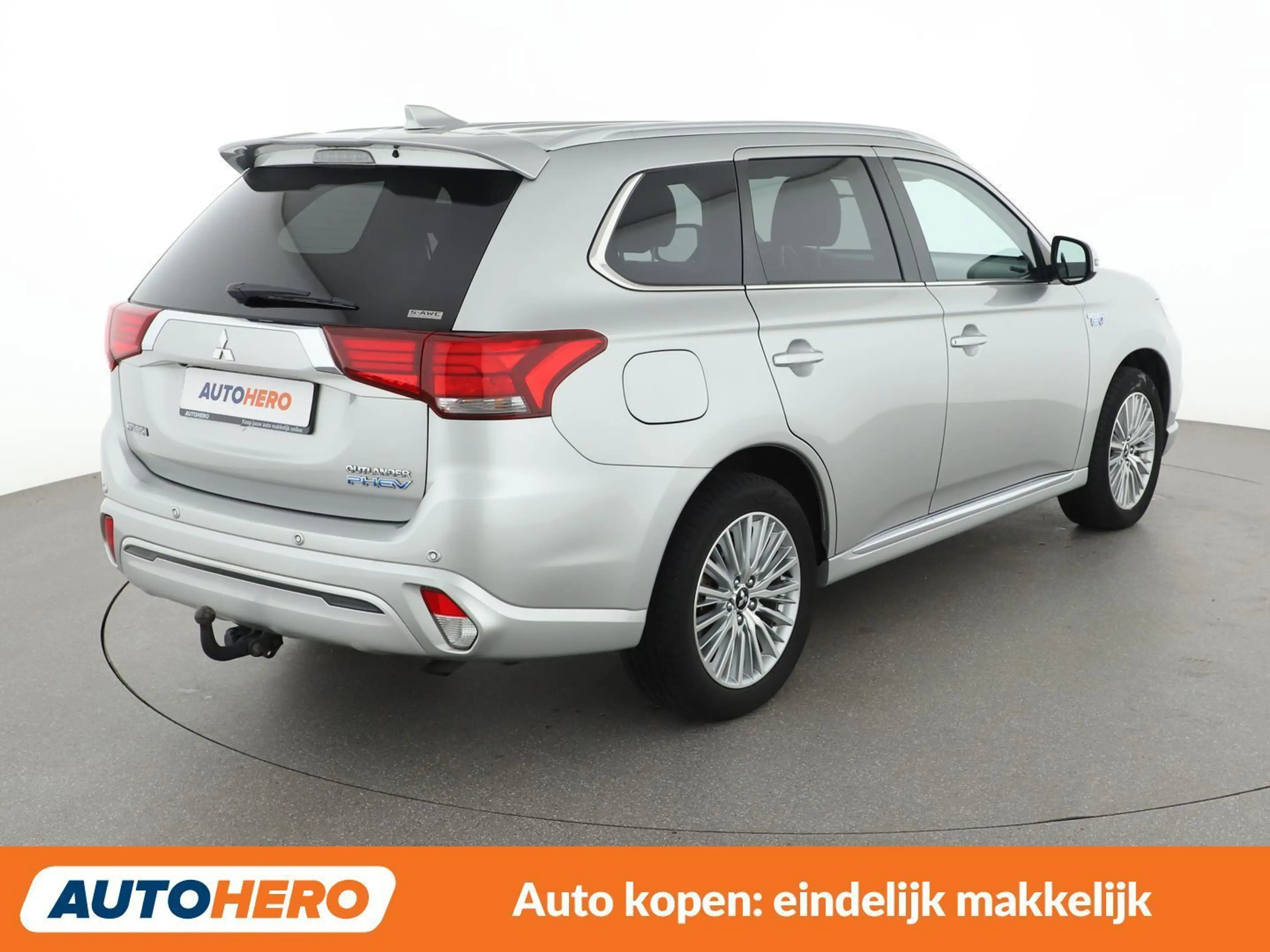 Mitsubishi Outlander 2.4 PHEV Intro Edition 4WD — photo 7