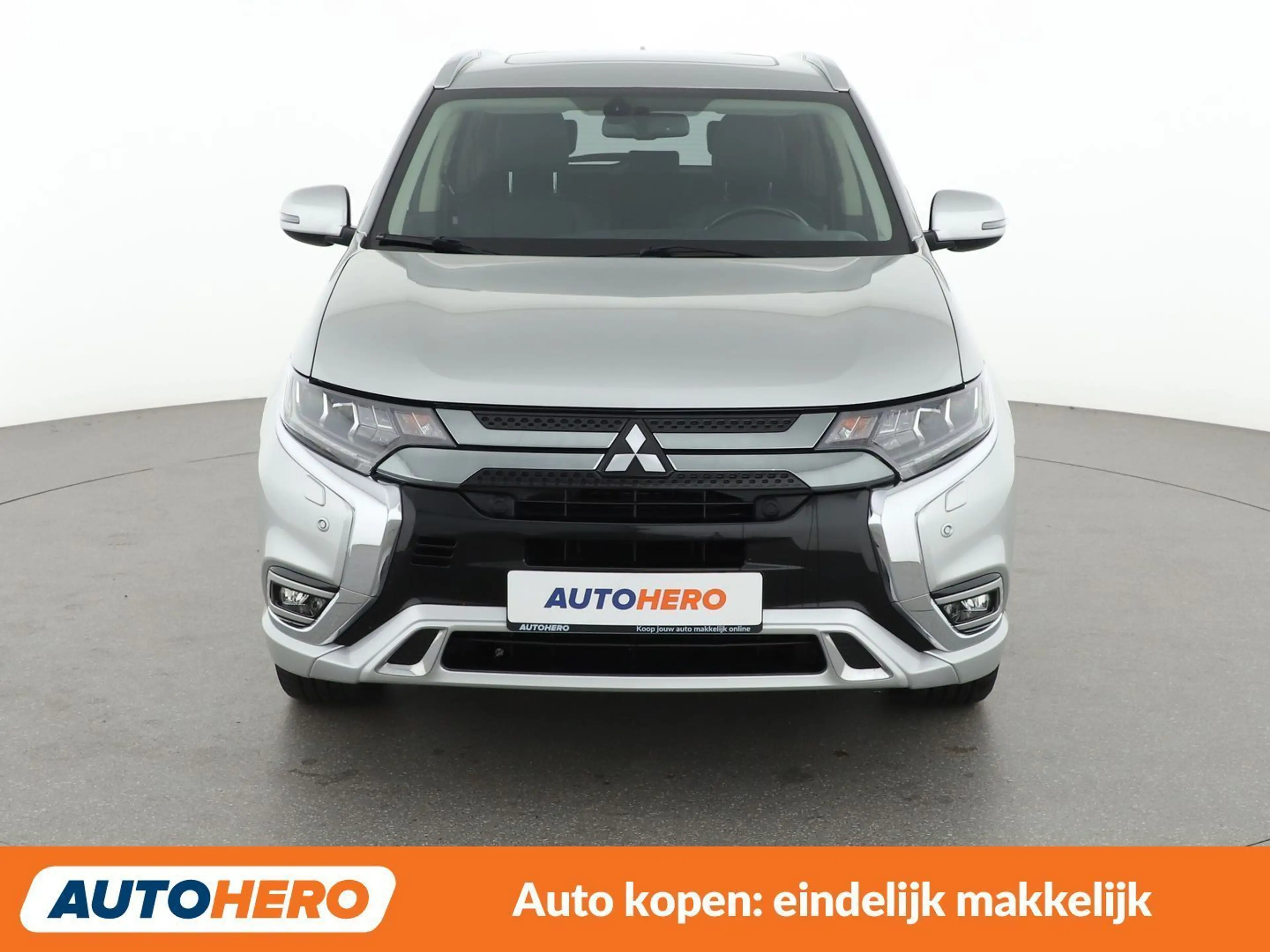 Mitsubishi Outlander 2.4 PHEV Intro Edition 4WD — photo 10