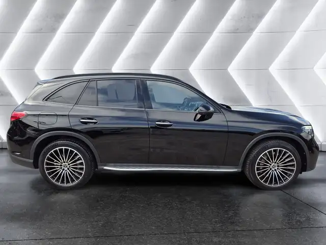Mercedes-Benz 300 view 5