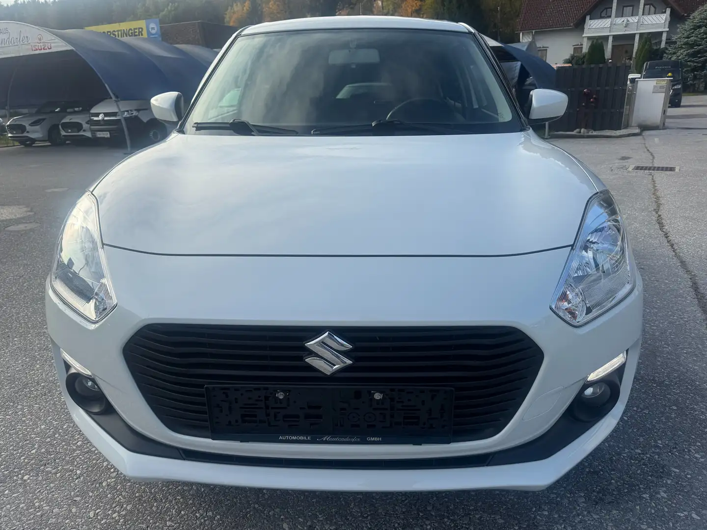 Suzuki Swift Swift 1,2 DualJet 4WD ALLRAD Shine Weiß - 1