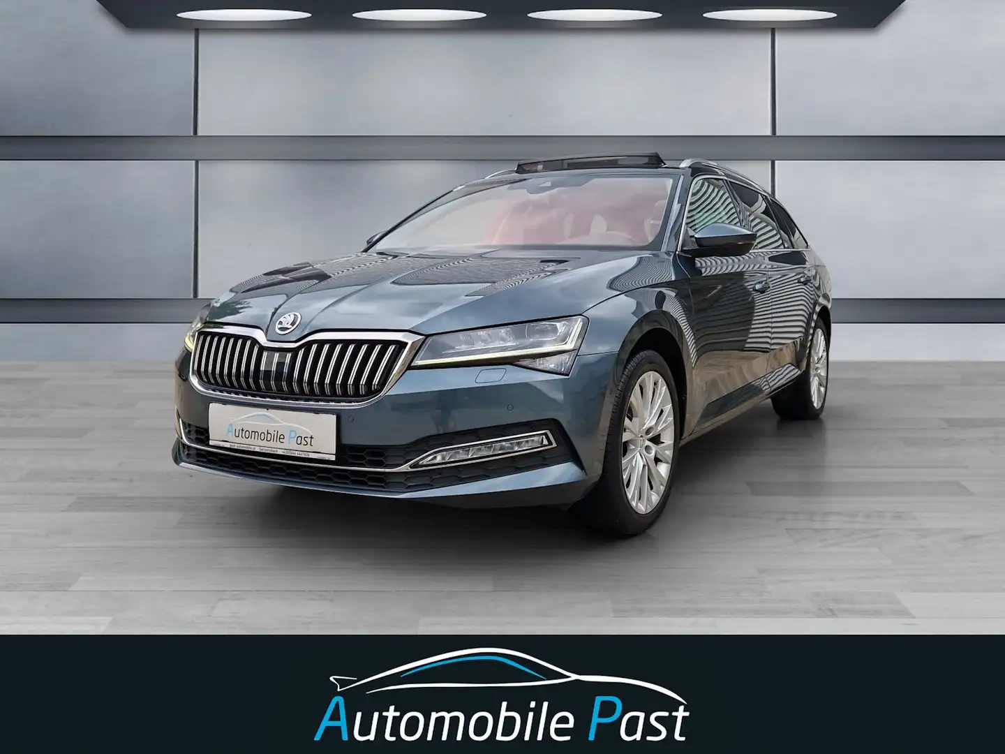 Skoda Superb Kombi 2,0 TDI 4x4 Style DSG, Mega Ausstattung!!! Grau - 1