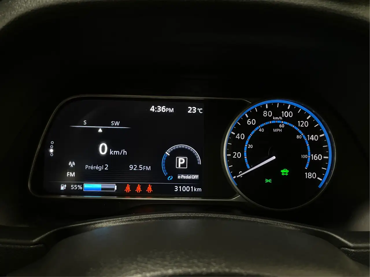 Nissan Leaf снимка Nissan Leaf