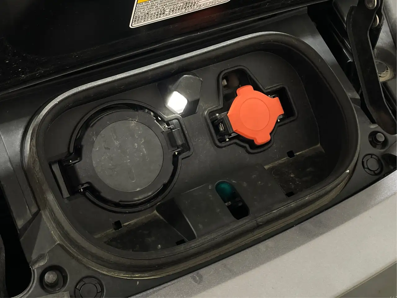Nissan Leaf снимка Nissan Leaf
