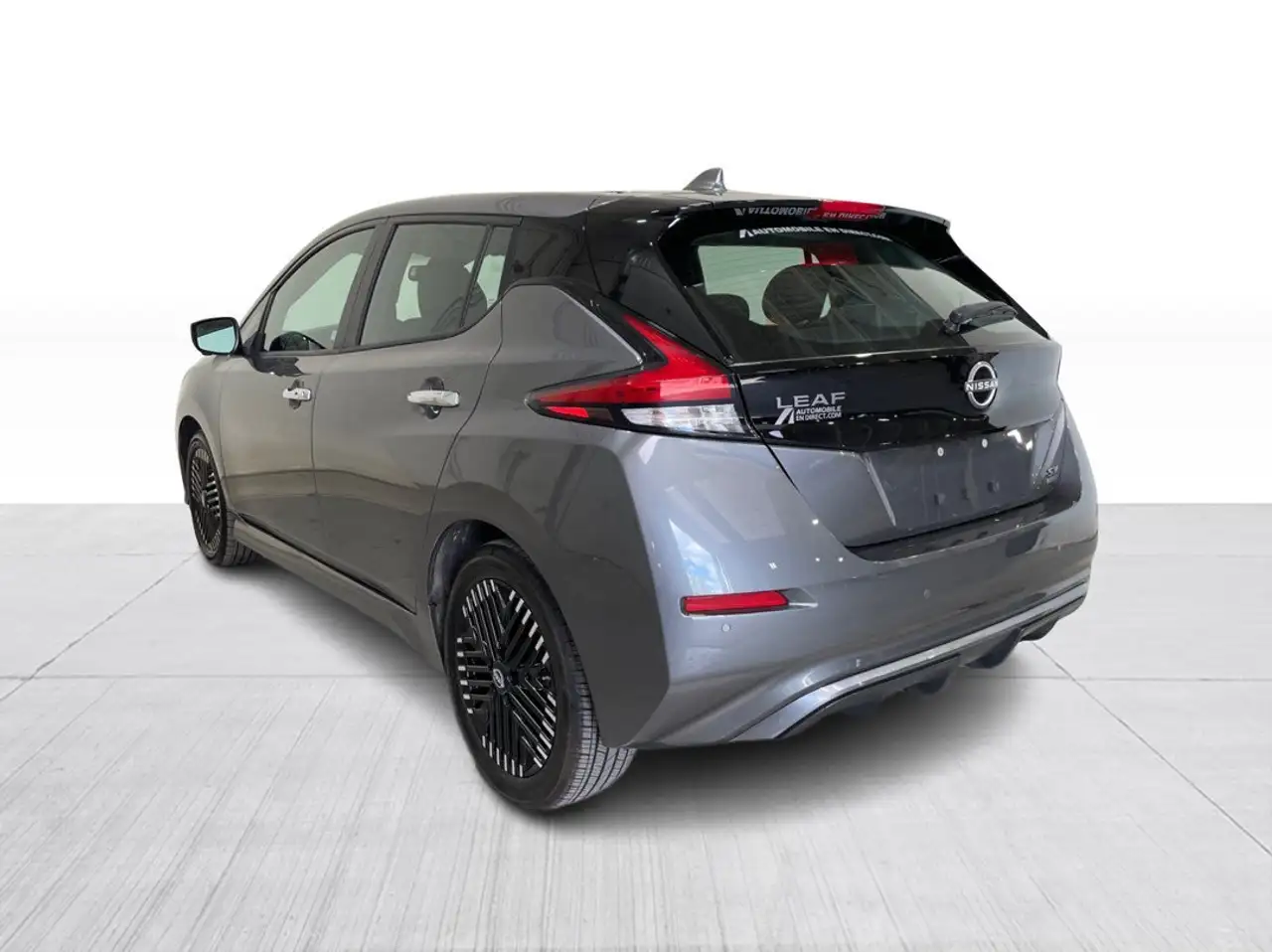Nissan Leaf снимка Nissan Leaf