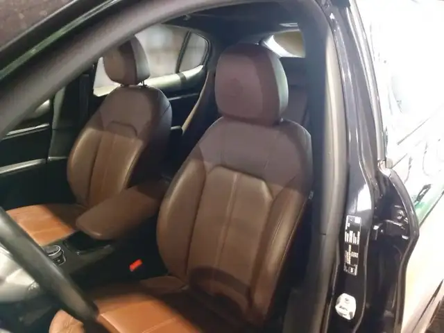 Alfa Romeo Stelvio view 9