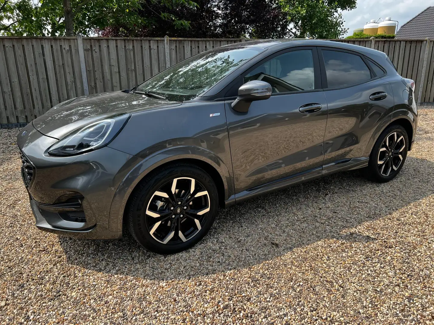 Ford Puma 1.0 EcoBoost Hybrid ST-Line X 155PK Automaat Navig Grijs - 2