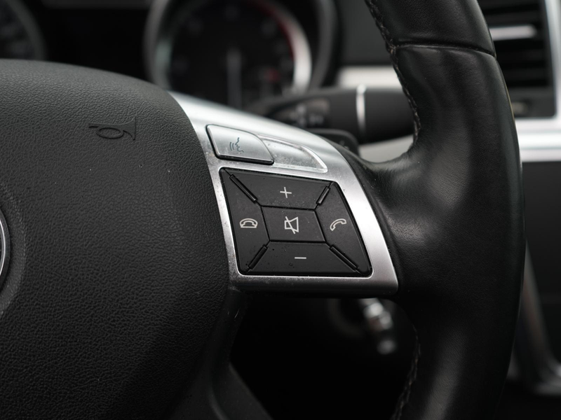 Mercedes-Benz ML 350 NAVI,ACC,TOTW,MEMORY,PANO,SPURH,AHK,KAM — photo 13