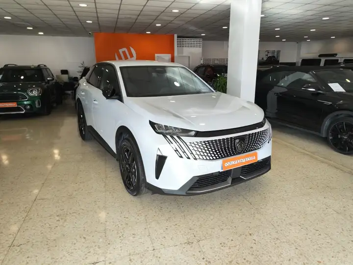 Peugeot 3008 Allure HYBRID eDCS6 2025