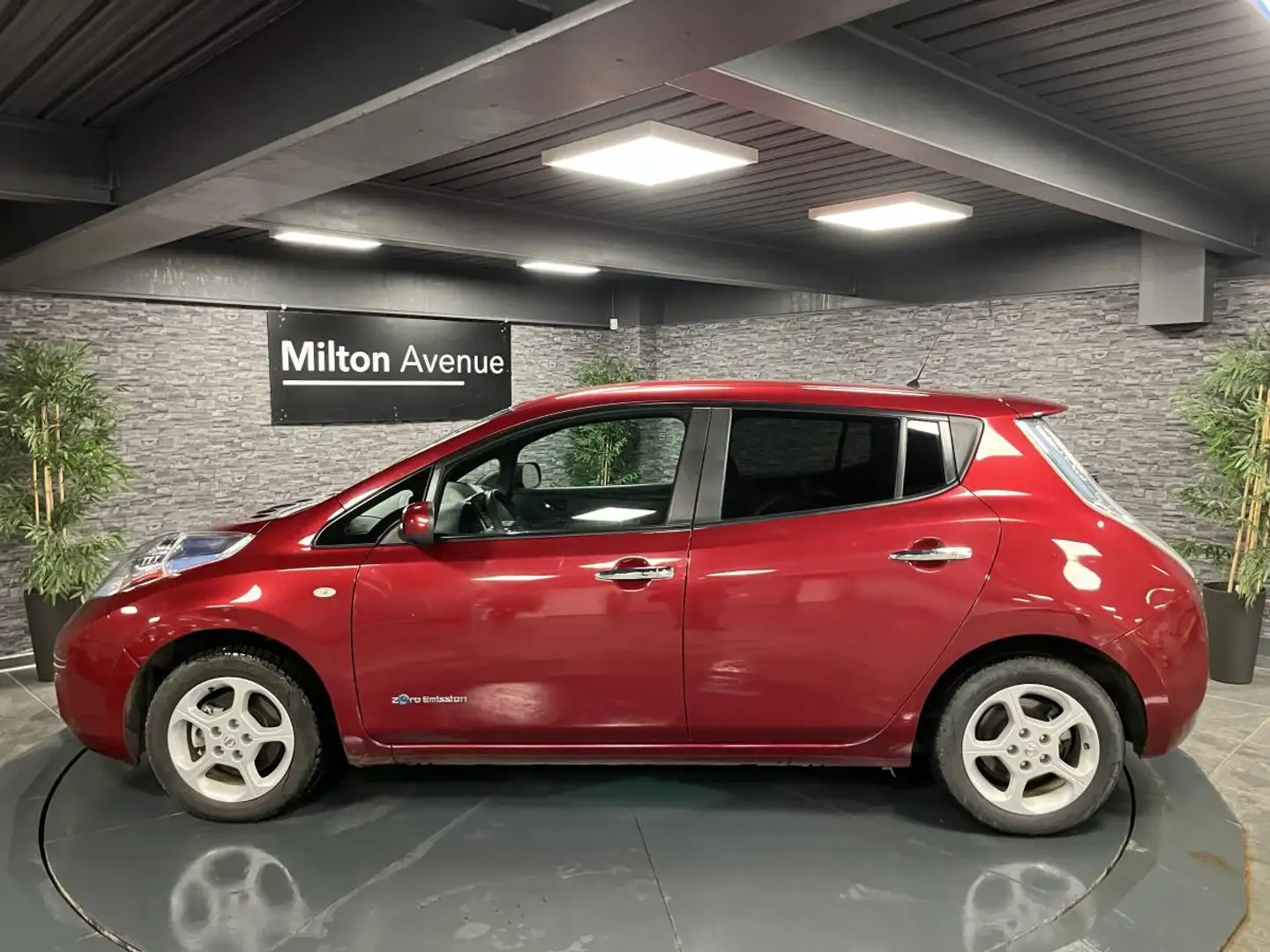 Nissan Leaf Leaf 30 2017 Visia Rouge - 2