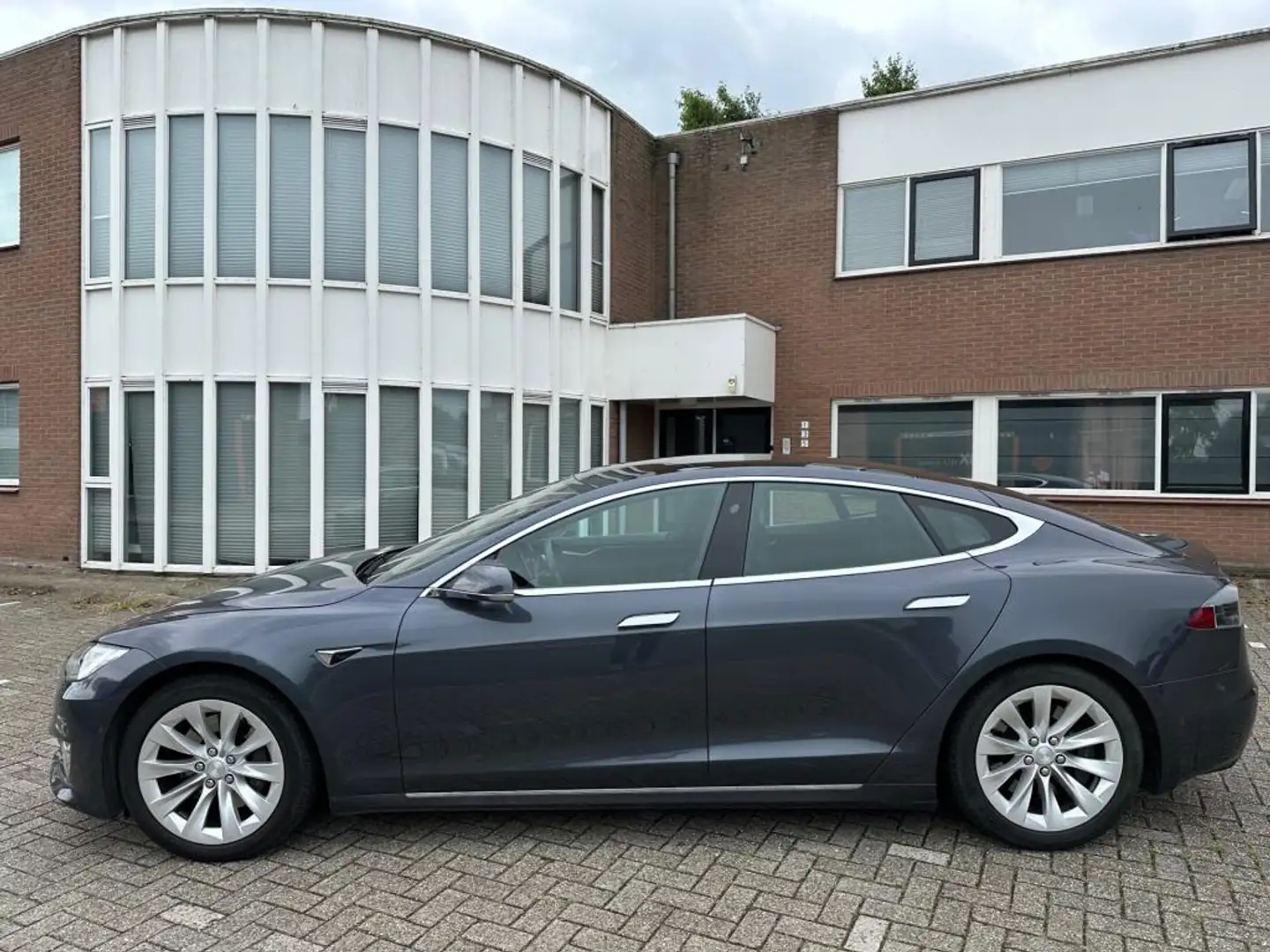 Tesla Model S 75D | AutoPilot 2.5 | BTW | Panorama | Grijs - 2