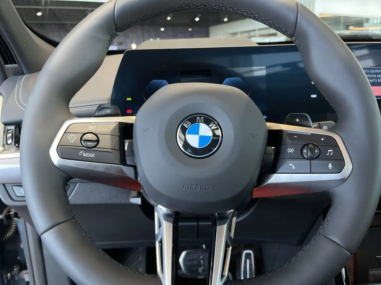 BMW X1 снимка BMW X1