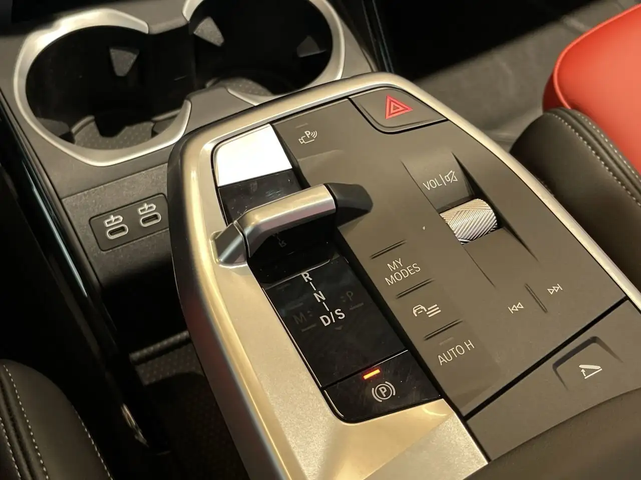 BMW X1 снимка BMW X1