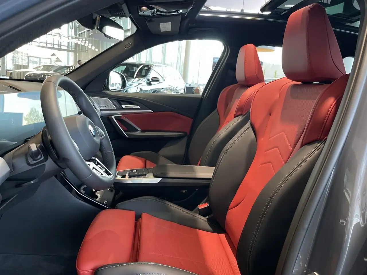 BMW X1 снимка BMW X1