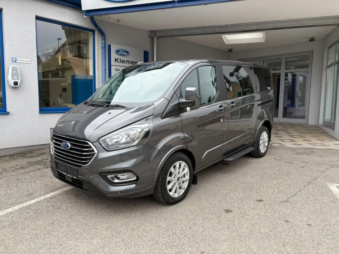 Ford Tourneo Custom Titanium 2.0Ecoblue Gris - 1