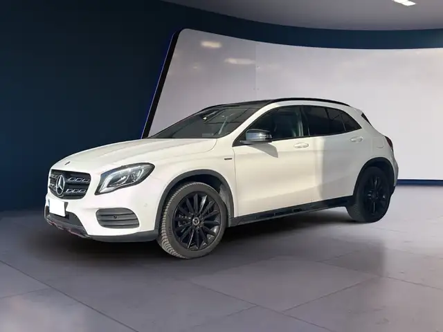 Mercedes-Benz GLA 200 GLA 200 d Automatic Premium